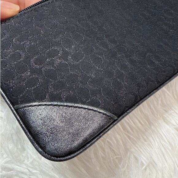 Vintage COACH y2k Black Metallic Silver Signature Canvas Wristlet - Picture 6 of 8